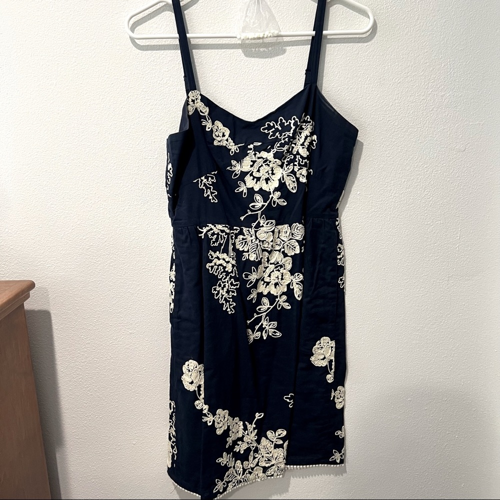 J. Crew blue embroidered floral dress size 4